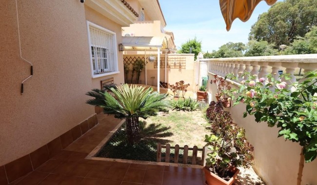 Begagnad - Villa - Torrevieja - Los Balcones