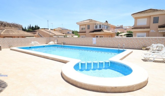 Begagnad - Villa - Torrevieja - Los Balcones