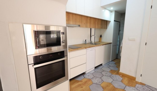Resale - Apartment - Orihuela Costa - La Zenia