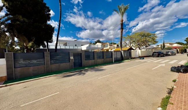 Resale - Villa - Orihuela Costa - Orihuela costa