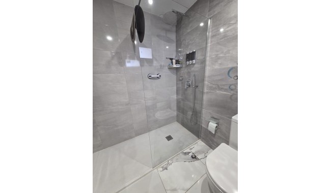 Resale - Apartment - Villamartín