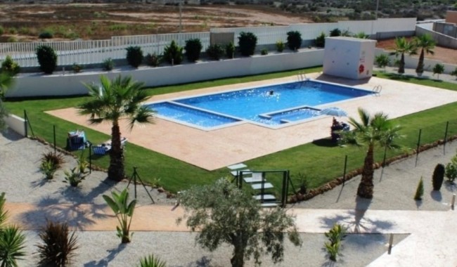 Resale - Apartment - Villamartín