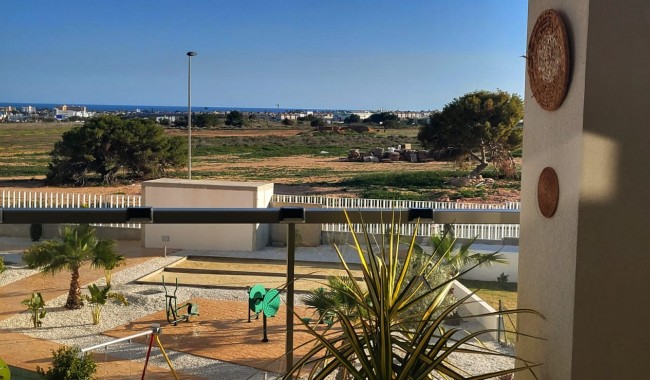 Resale - Apartment - Villamartín