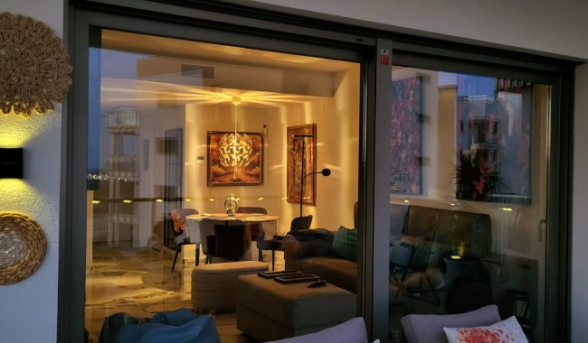 Resale - Apartment - Villamartín