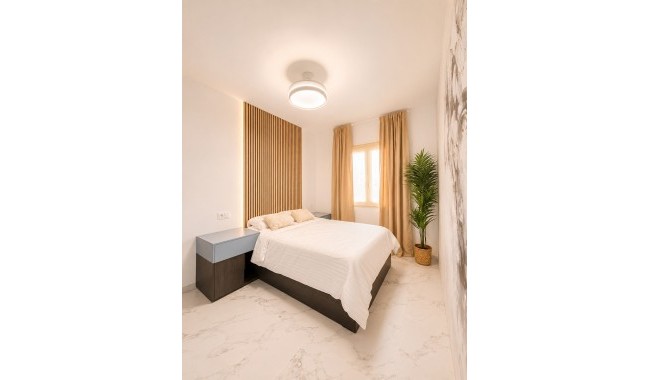 Resale - Bungalow - Torrevieja