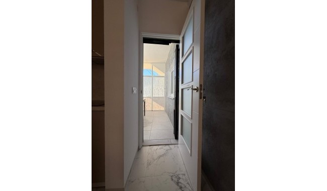 Resale - Bungalow - Torrevieja