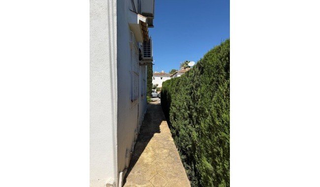 Resale - Bungalow - Torrevieja