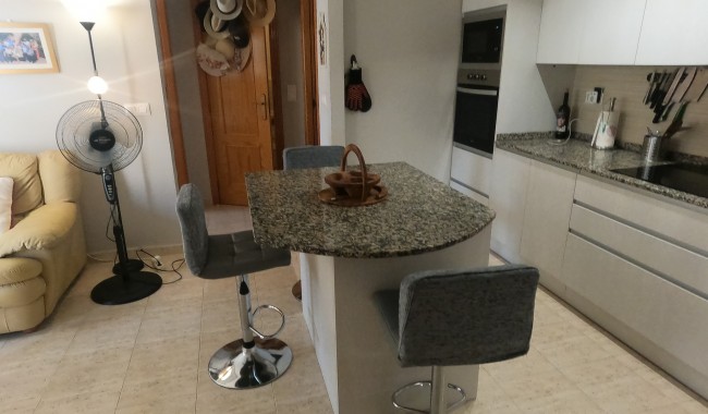 Resale - Apartment - Alicante