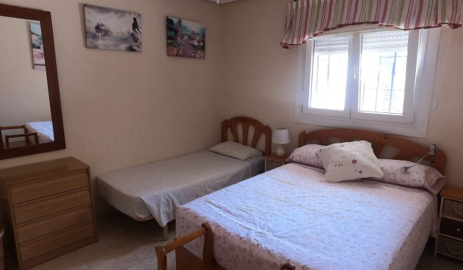 Resale - Apartment - Alicante
