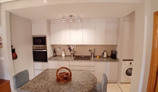 Resale - Apartment - Alicante