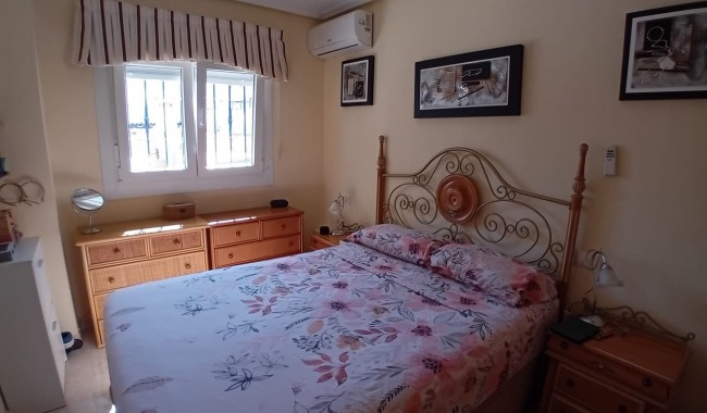 Resale - Apartment - Alicante