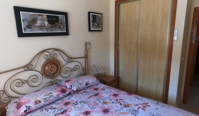 Resale - Apartment - Alicante
