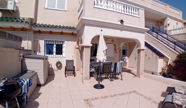 Resale - Apartment - Alicante