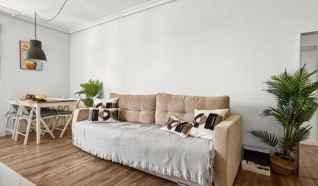 Resale - Apartment - Torrevieja