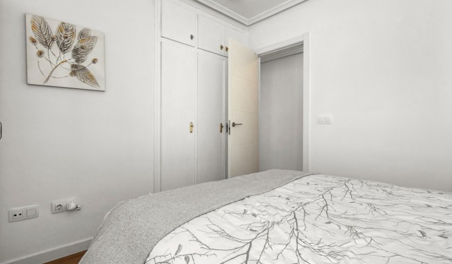 Resale - Apartment - Torrevieja