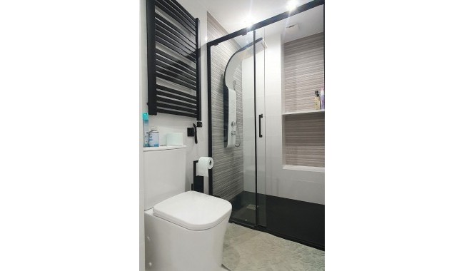 Resale - Apartment - Torrevieja