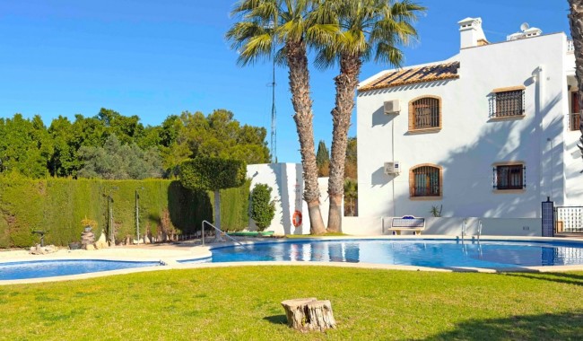 Resale - Apartment - Orihuela Costa - Villamartín