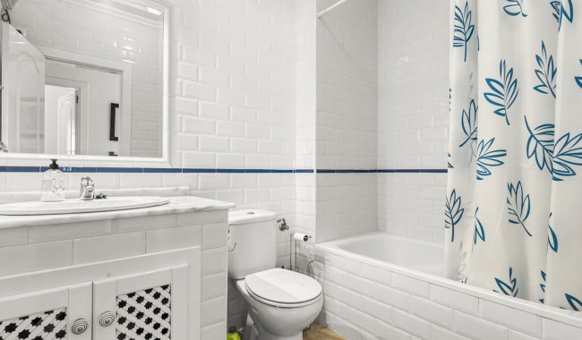 Resale - Apartment - Orihuela Costa - Villamartín