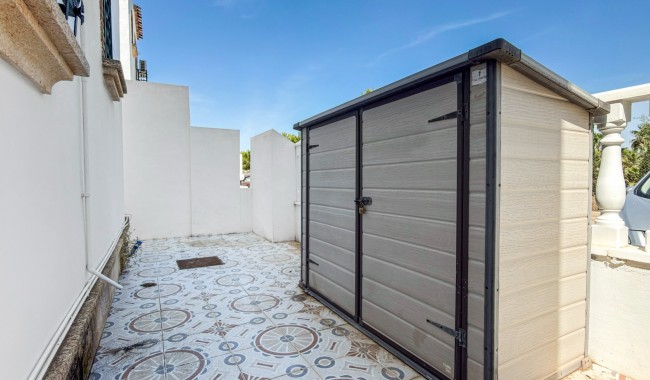 Resale - Apartment - Orihuela Costa - Villamartín