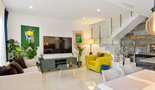 Resale - Townhouse - Villamartín - Orihuela costa