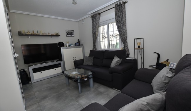 Resale - Villa - Orihuela Costa - Los Dolses