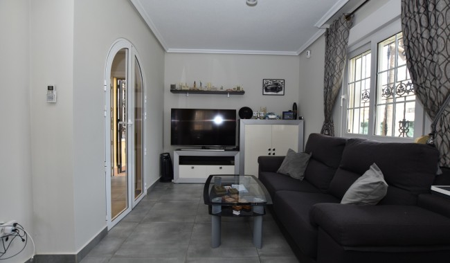 Resale - Villa - Orihuela Costa - Los Dolses