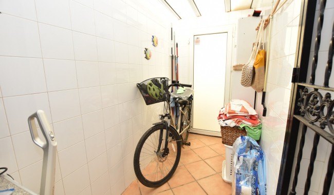 Resale - Villa - Orihuela Costa - Los Dolses