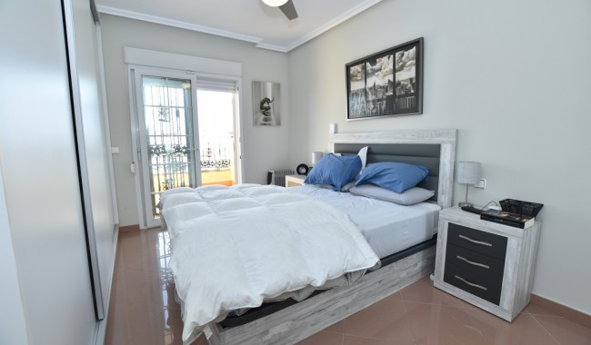Resale - Villa - Orihuela Costa - Los Dolses