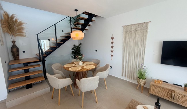 Resale - Villa - Dolores