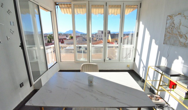 Segunda mano - Apartamento - Daya Nueva
