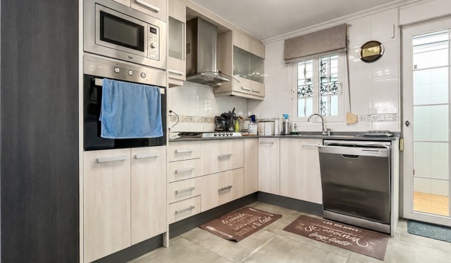 Resale - Villa - Orihuela Costa - Los Dolses