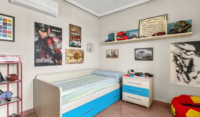 Resale - Villa - Orihuela Costa - Los Dolses