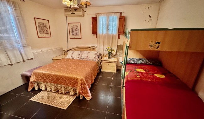Resale - Finca - Guardamar