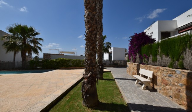 Sprzedaż - Apartament - Algorfa - La Finca Golf Resort