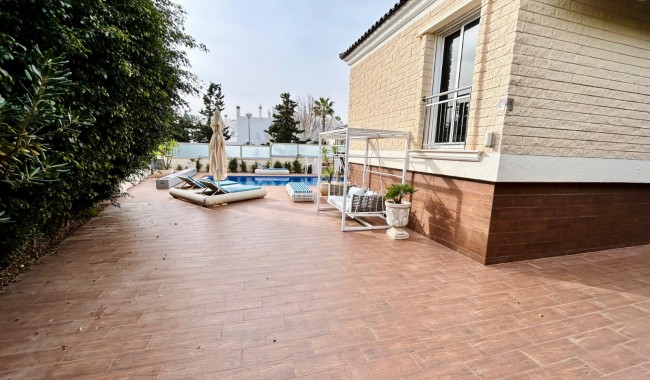 Begagnad - Villa - Torrevieja - La Mata