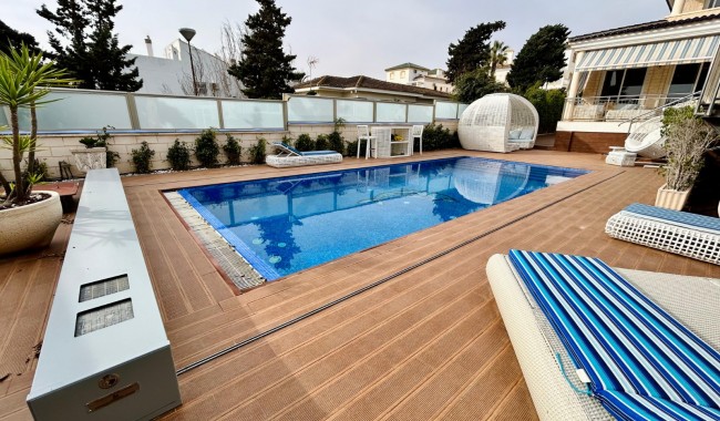 Begagnad - Villa - Torrevieja - La Mata