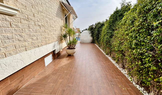 Begagnad - Villa - Torrevieja - La Mata