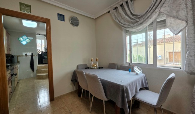 Begagnad - Villa - La Marina - La Marina Urb