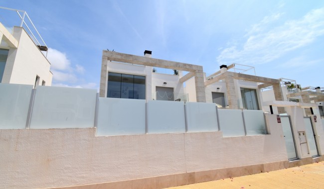 Begagnad - Villa - Orihuela Costa - Lomas de Cabo Roig