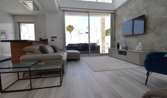 Begagnad - Villa - Orihuela Costa - Lomas de Cabo Roig