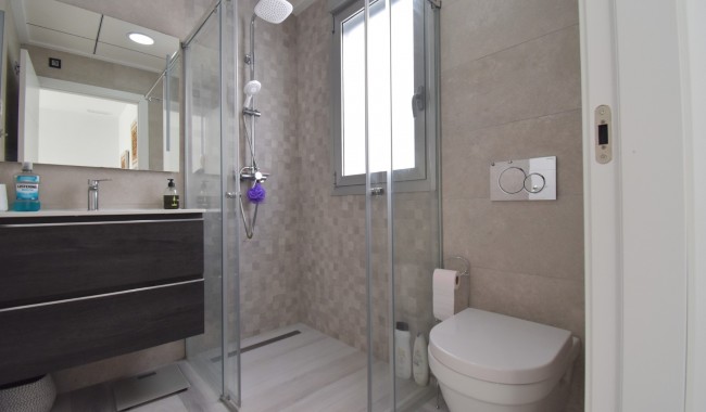 Begagnad - Villa - Orihuela Costa - Lomas de Cabo Roig