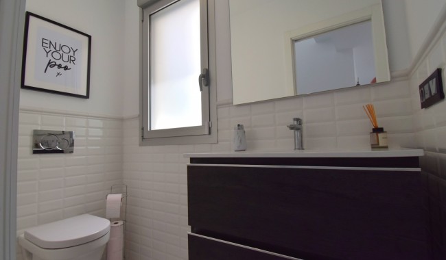 Begagnad - Villa - Orihuela Costa - Lomas de Cabo Roig