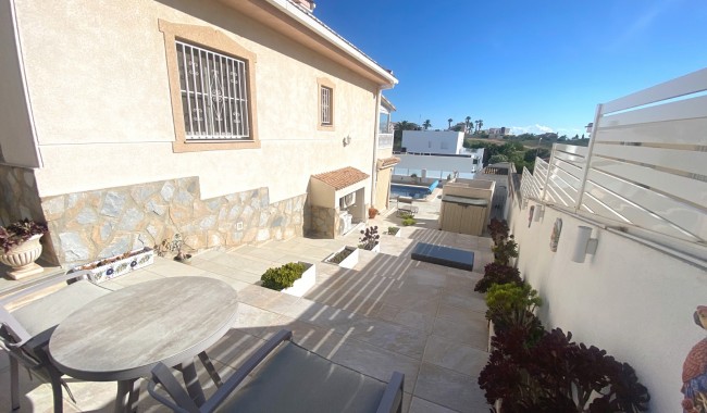 Begagnad - Villa - Ciudad Quesada/Rojales - Central Quesada