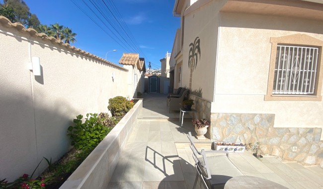 Begagnad - Villa - Ciudad Quesada/Rojales - Central Quesada