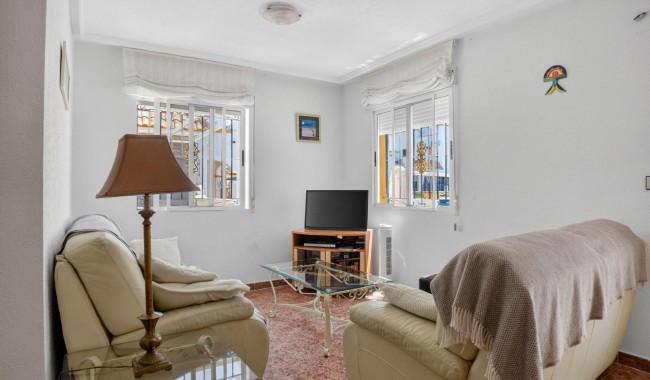 Sprzedaż - Apartament - Torrevieja - Torreta florida