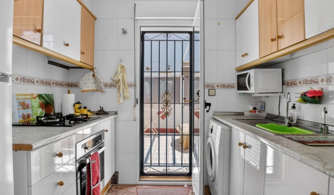 Sprzedaż - Apartament - Torrevieja - Torreta florida
