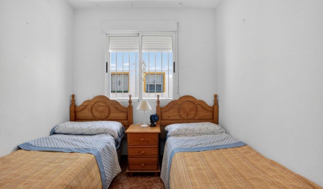Sprzedaż - Apartament - Torrevieja - Torreta florida