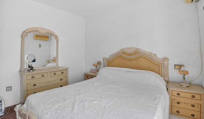 Sprzedaż - Apartament - Torrevieja - Torreta florida