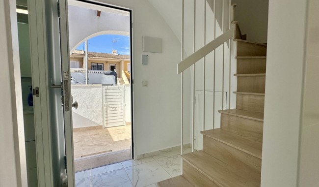 Sprzedaż - Kamienica - Torrevieja - Los Balcones