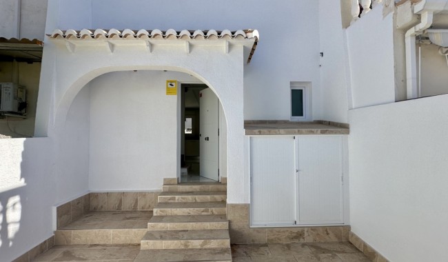 Sprzedaż - Kamienica - Torrevieja - Los Balcones
